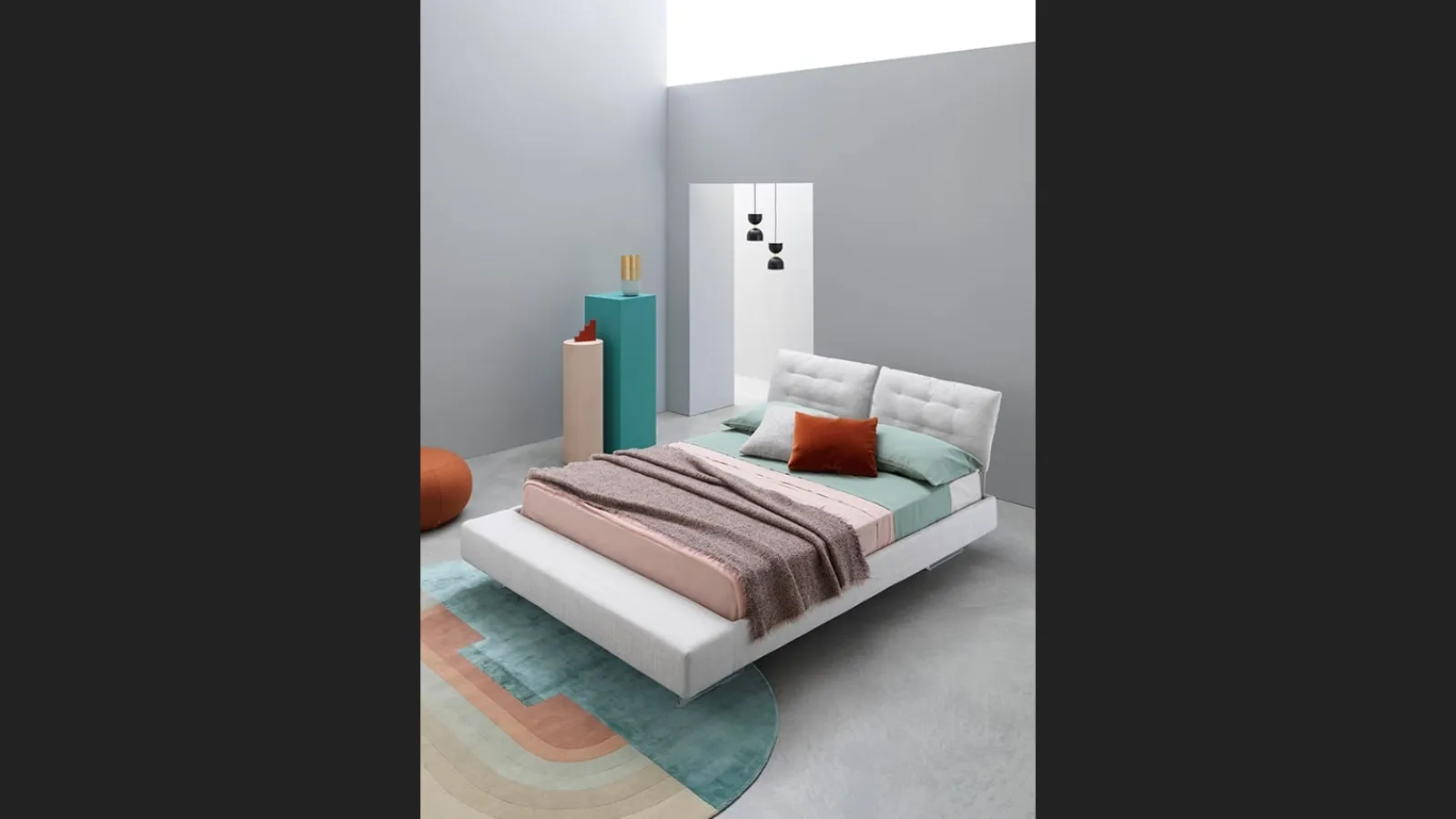 Letto Limes T Large con testiera riposizionabile di Saba