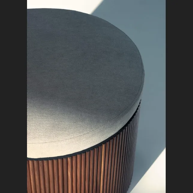 Pouf Drum in tessuto e legno di Lema