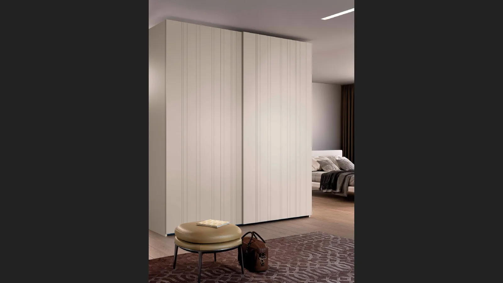 Armadio con ante scorrevoli Decor Line in laccato Lino di Olivieri