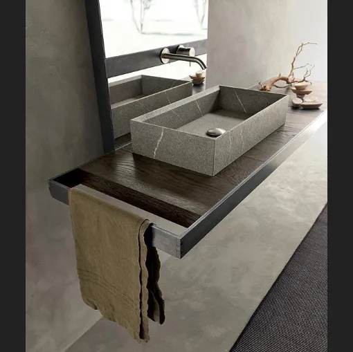 Mobile da Bagno in Rovere con portasciugamano in ferro e lavabo in pietra piasentina Surf 03 di Modulnova bagni