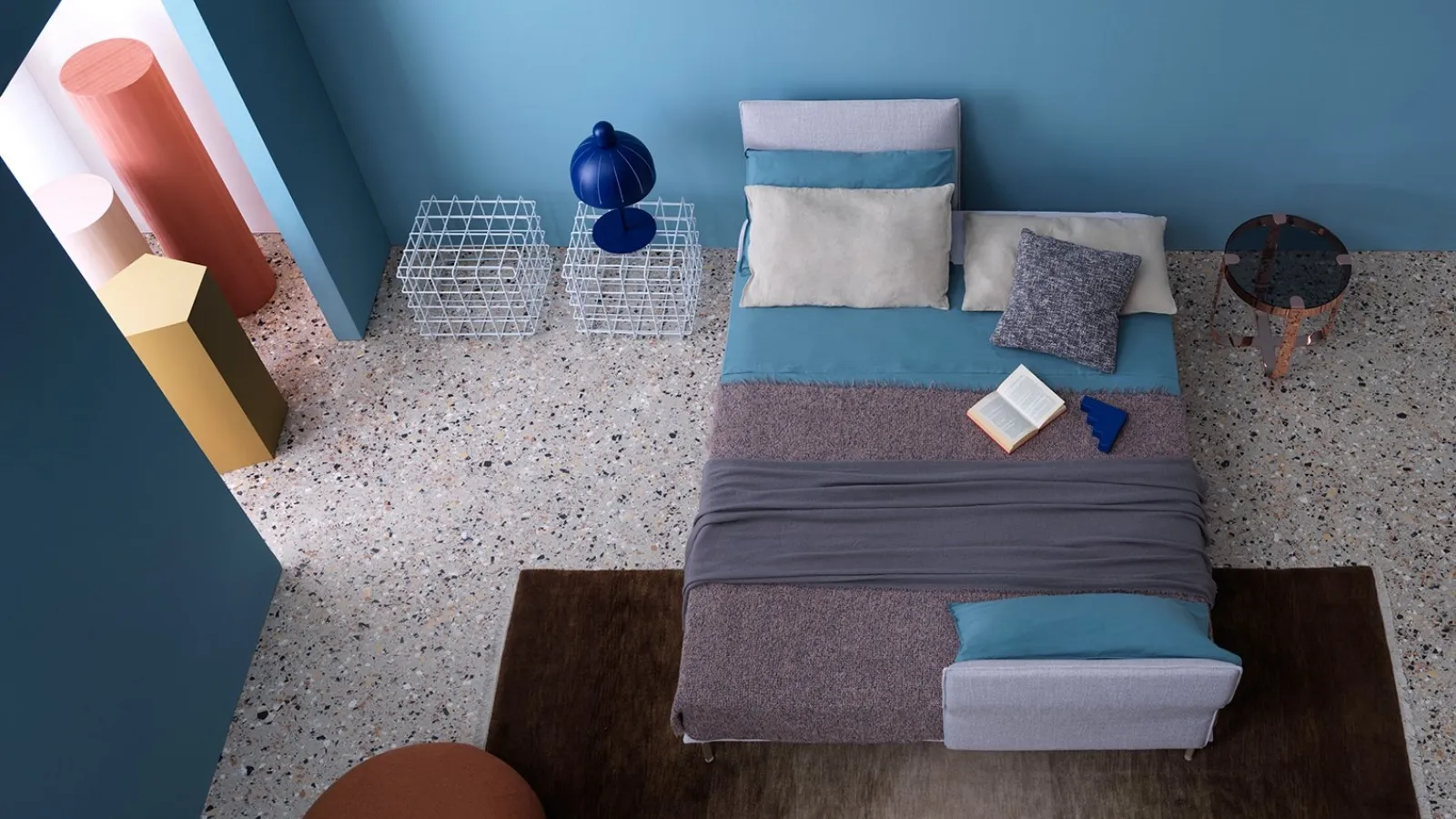 Letto con testiera imbottita Avant-Après di Saba