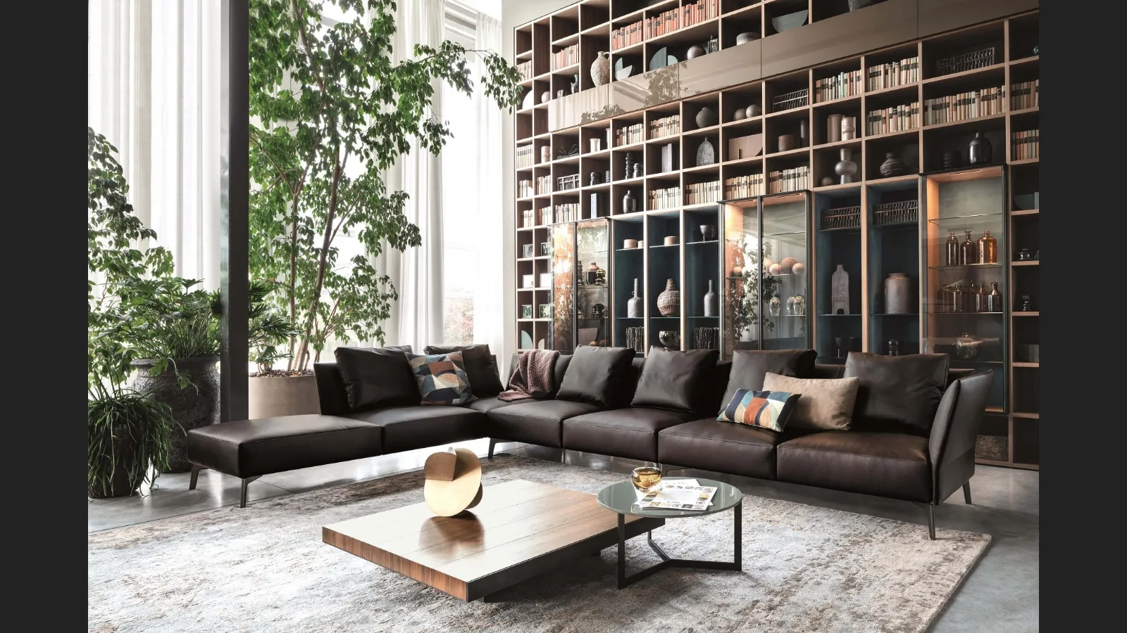 Libreria Selecta legno e laccato lucido di Lema