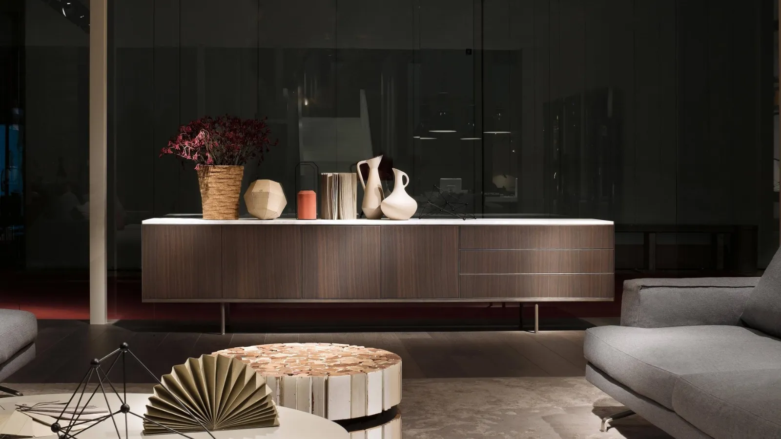 Madia in legno con top in marmo Long Island di Lema