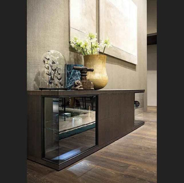 Mobile Porta Tv Glance in rovere termotrattato e vetro trasparente di Lema