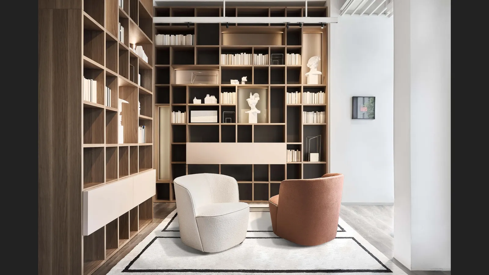 Poltroncina monolitica Felix di Lema