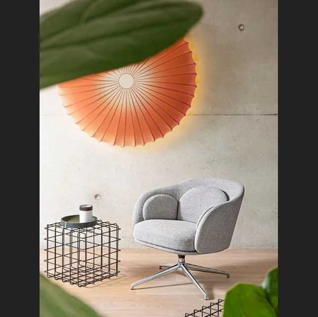 Poltrona Sunset Armchair in tessuto imbottito di Saba