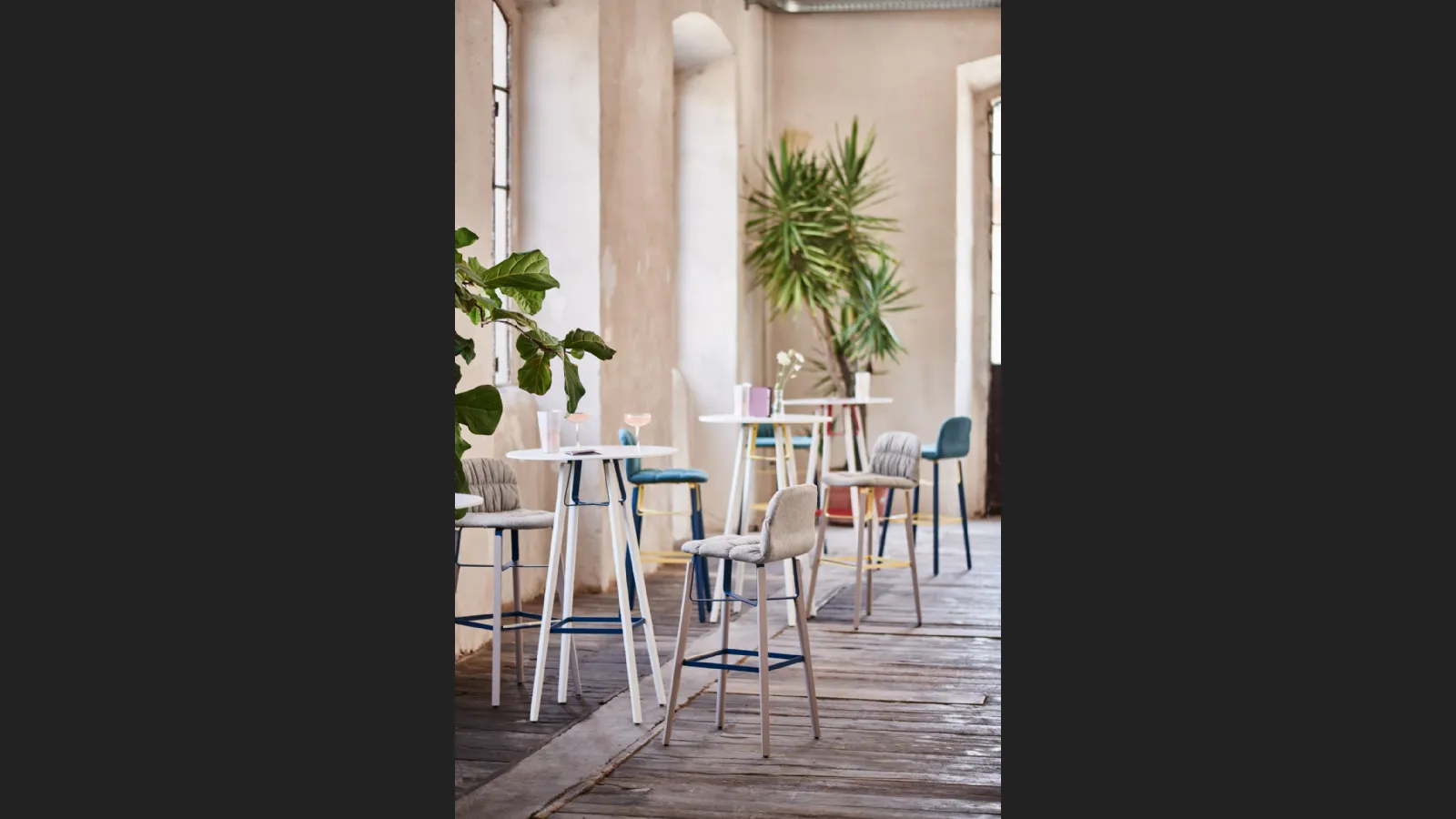 Sgabello imbottito Liù di Midj