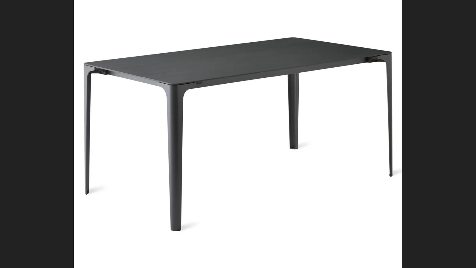Tavolo in alluminio verniciato opaco nero Bistrot di Veneta Cucine