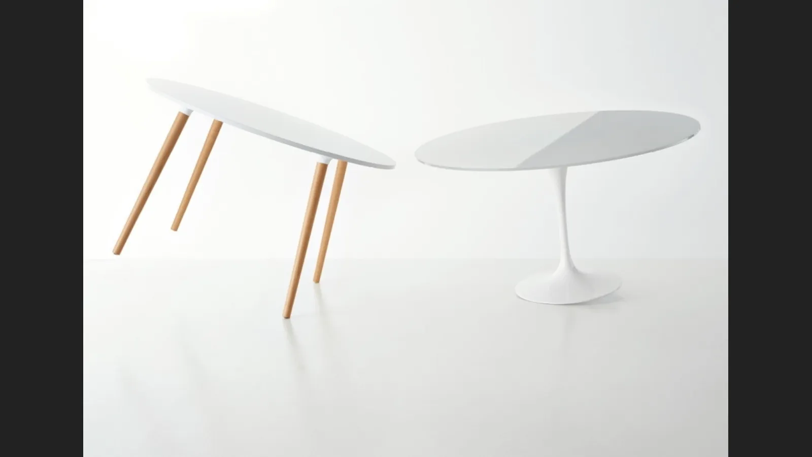 Tavolo rotondo Tango con piano in vetro temperato e base in alluminio verniciato di Veneta Cucine