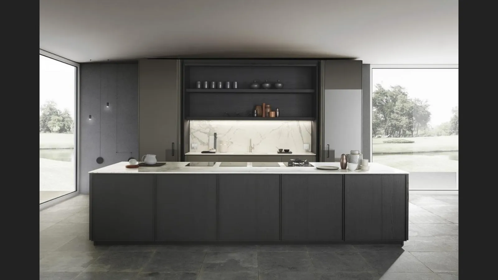 Cucina Design con isola Frame finitura impiallacciato Rovere Fumo e laccato lucido Grey con top in Gres Syros di Modulnova