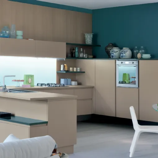 Cucina Moderna con penisola Extra Go in laccato opaco Beige Ecru di Veneta Cucine