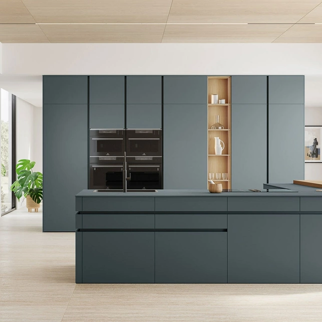 Cucina Moderna con isola Iconica 01 di Veneta Cucine