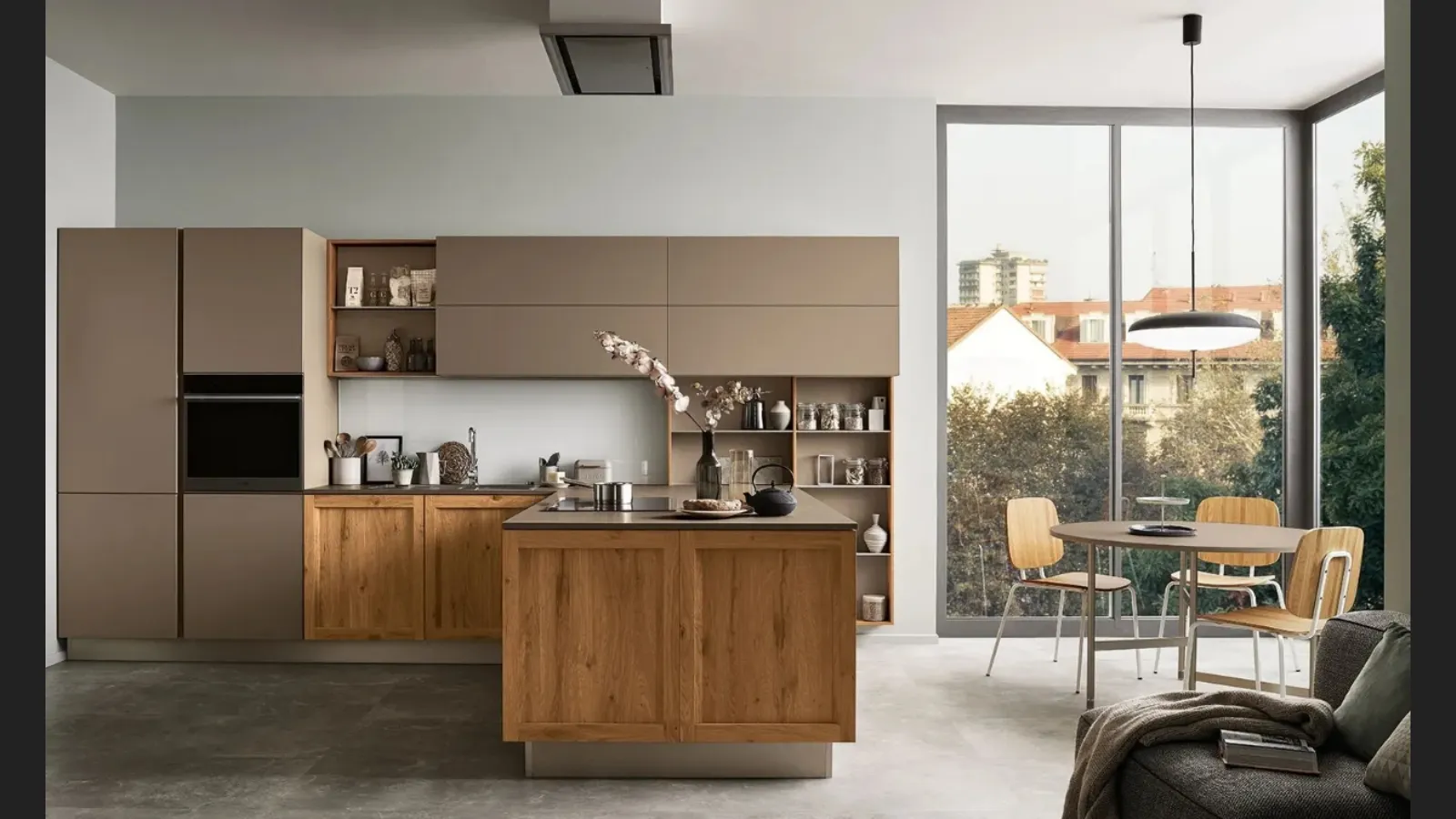 Cucina Milano 06 in Rovere e laccato Marrone di Veneta Cucine