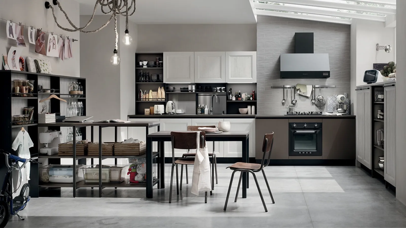 Cucina Moderna Start Time Go con penisola finitura Antracite e Sequoia Bianco di Veneta Cucine