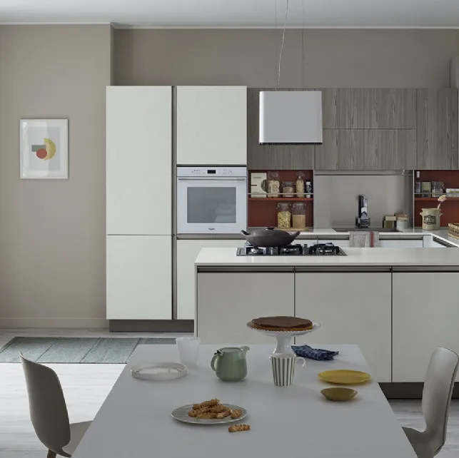 Cucina Moderna Start Time Presa angolare con penisola in finitura Graffiato Gesso, laccato Rame e olmo Neutro di Veneta Cucine
